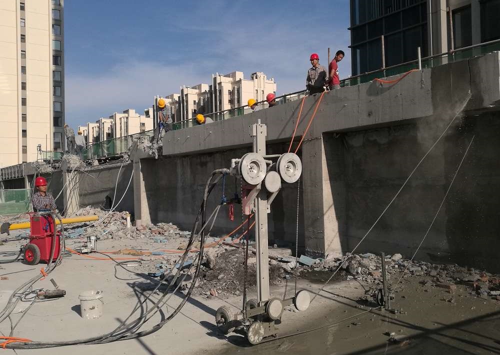 Cắt Bê Tông Dây Kim Cương Hà Nội